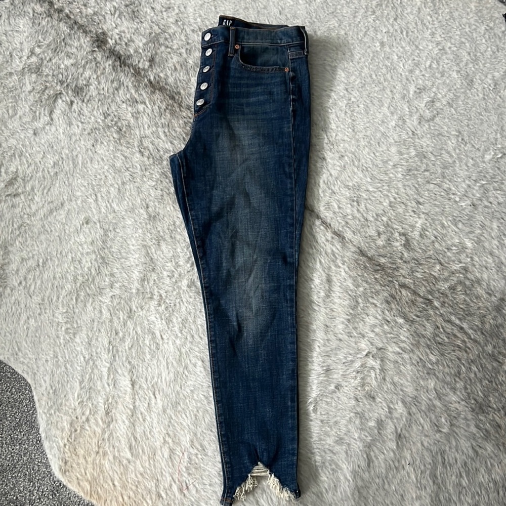 Women’s Gap 1969 jeans. Medium Indigo
